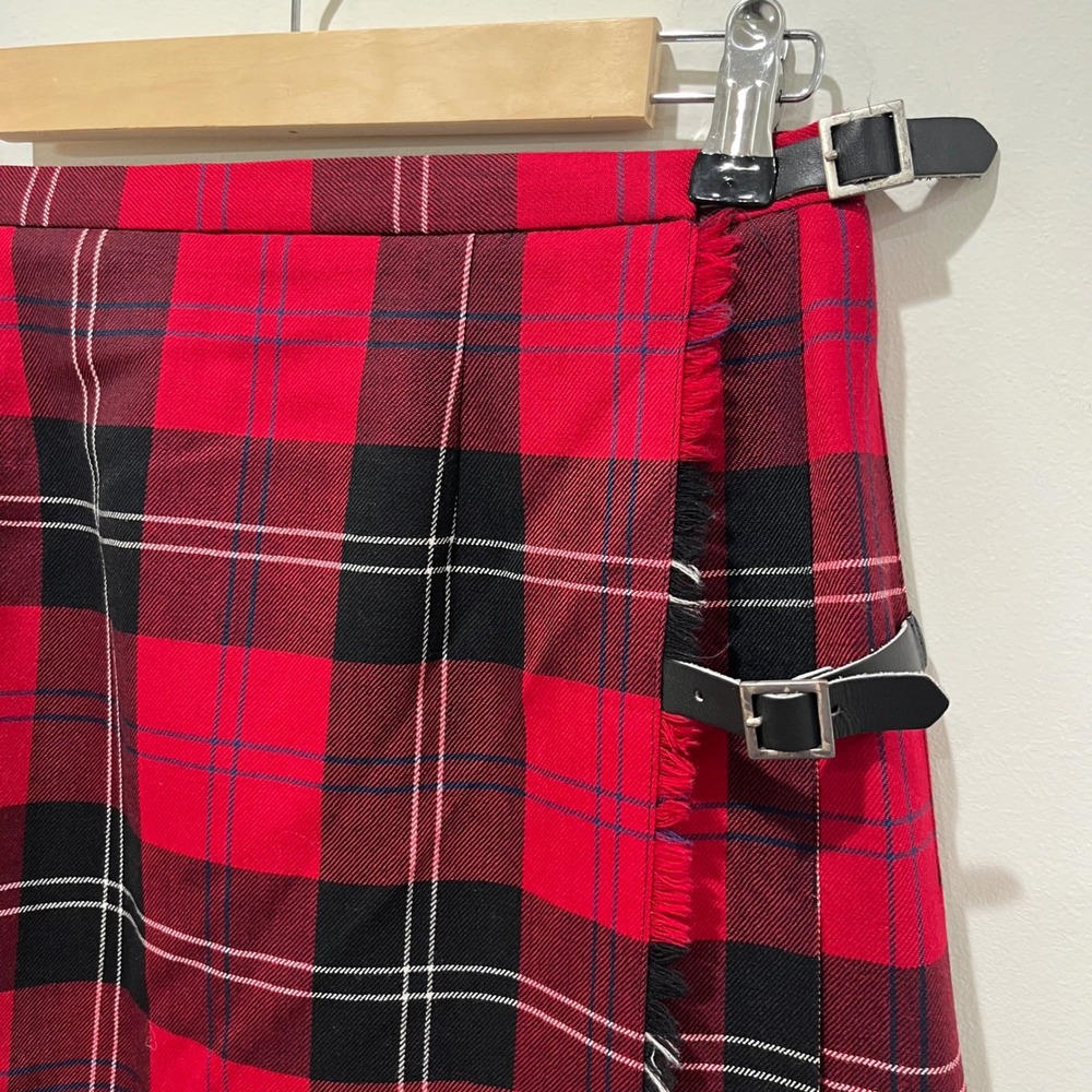 Vtg Talbots Plaid Wrap Skirt Womens 8 Red Wool Maxi Kilt Fringe USA Academia - Picture 3 of 8